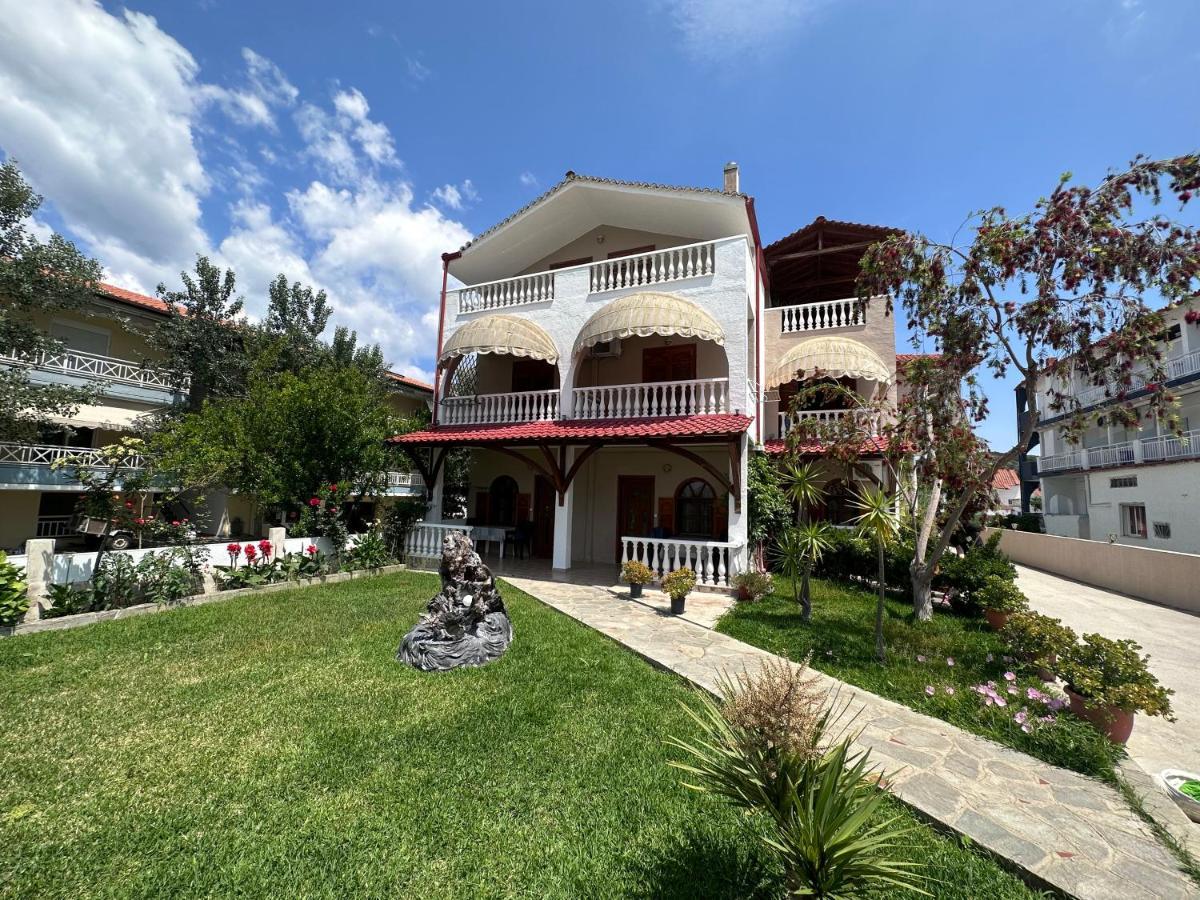 The Flower Apartments Торони Екстериор снимка