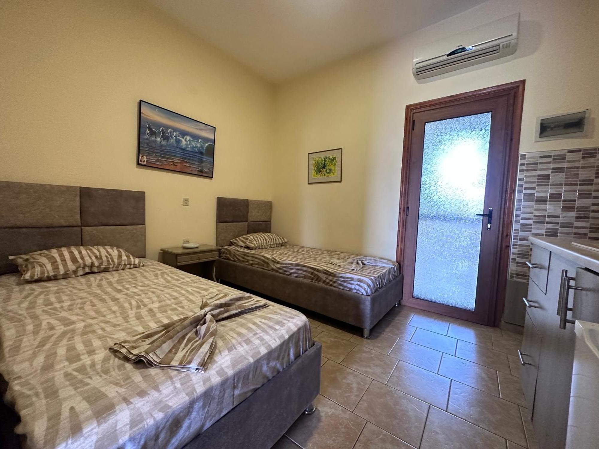 The Flower Apartments Торони Екстериор снимка