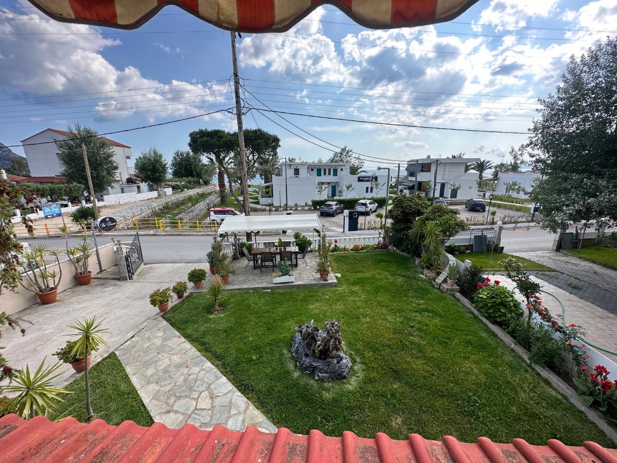 The Flower Apartments Торони Екстериор снимка