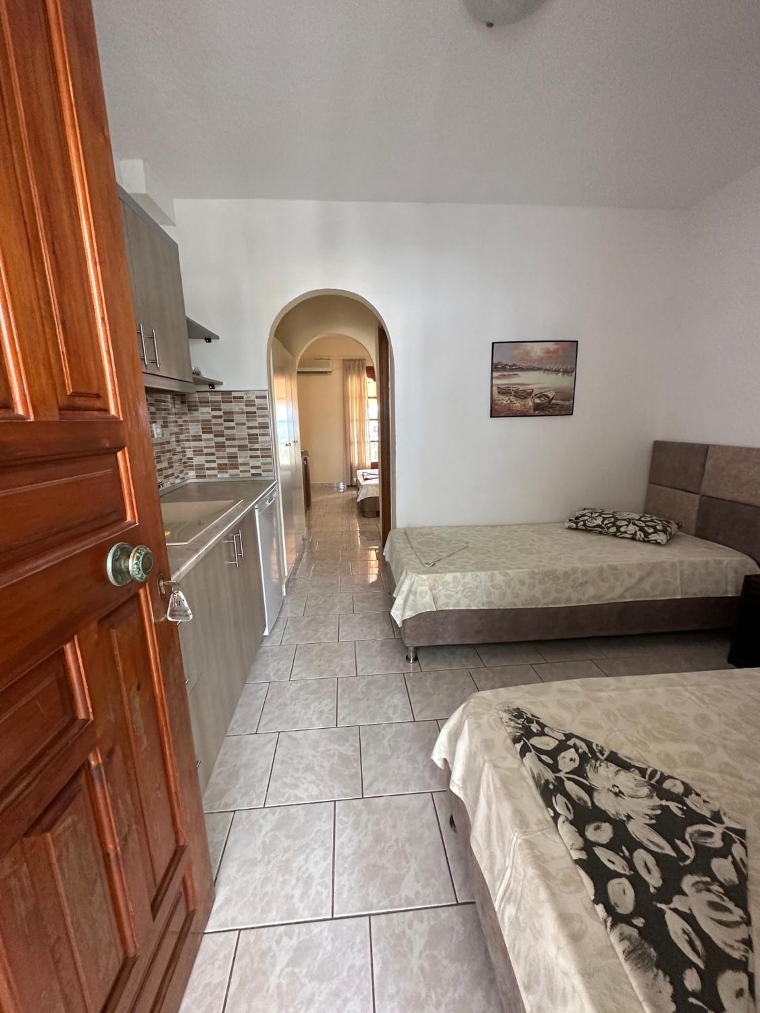 The Flower Apartments Торони Екстериор снимка